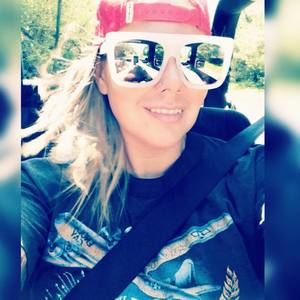 Meet your Posher, Sandy